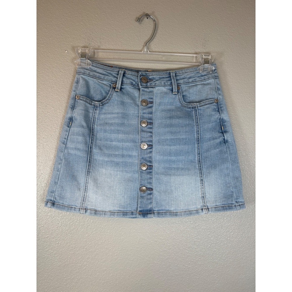 American Eagle Hi-Rise A-Line Skirt Light Wash Button Front Denim Mini Size 4